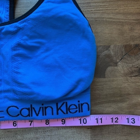 𝅺calvin Klein Women’s Blue Sports Bra Fits XS/S - Picture 4 of 5